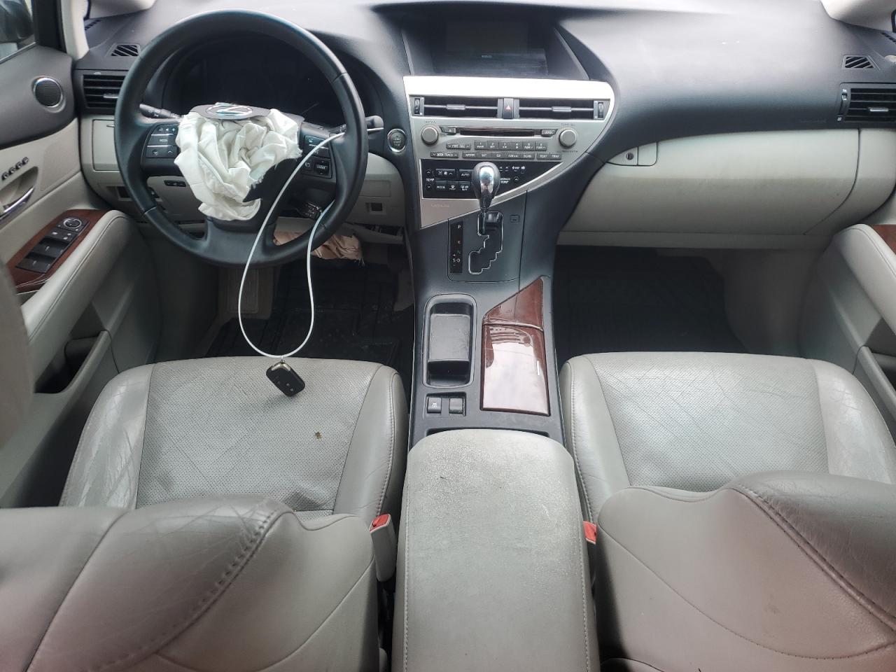 2010 Lexus RX - Image 8