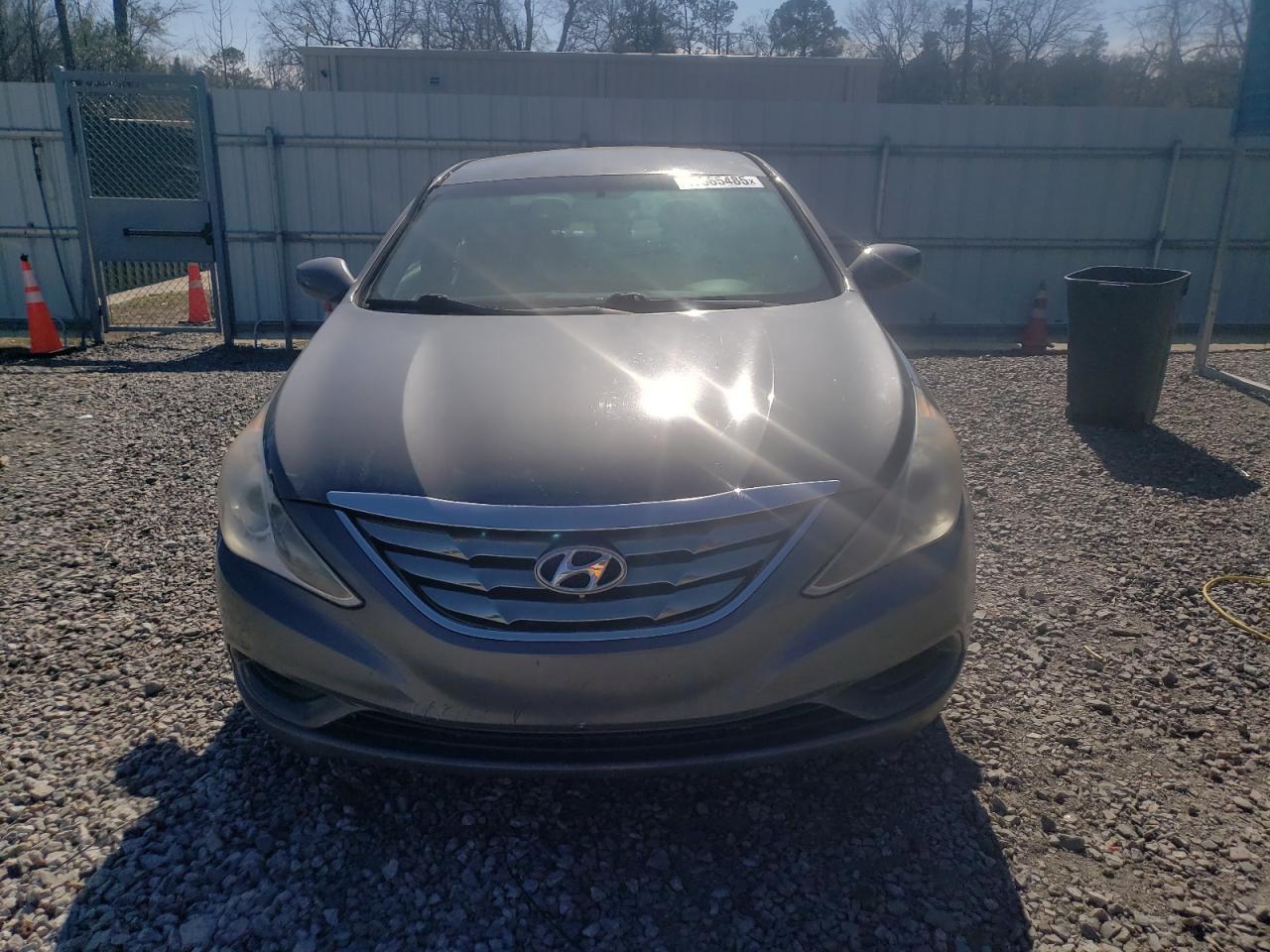 2012 Hyundai Sonata - Image 5