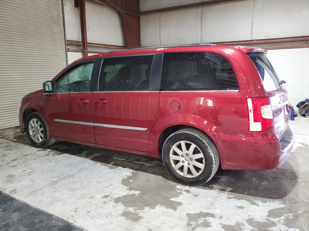 2014 Chrysler Town & Country - Image 2
