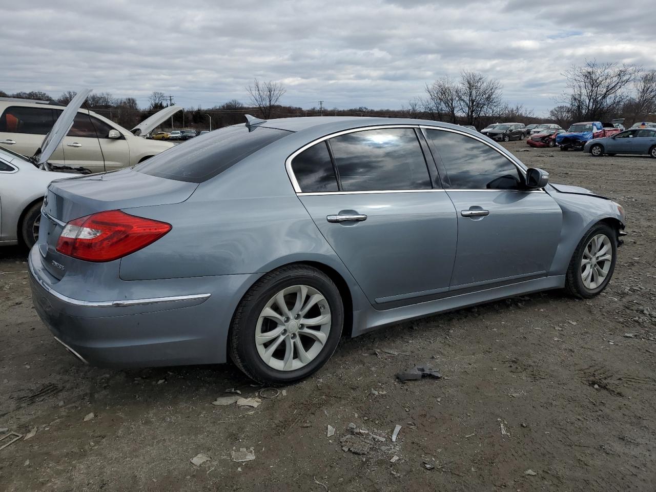 2013 Hyundai Genesis - Image 3