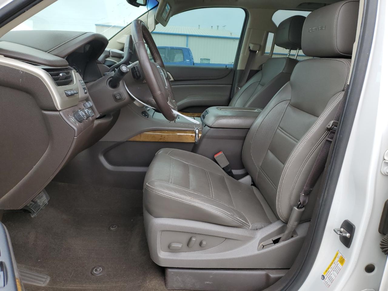 2017 GMC Yukon - Image 7