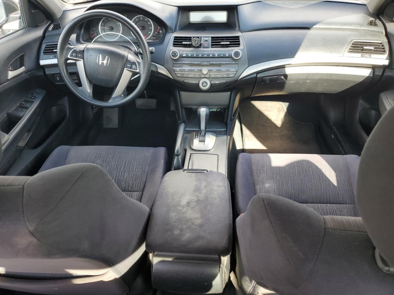 2012 Honda Accord - Image 8