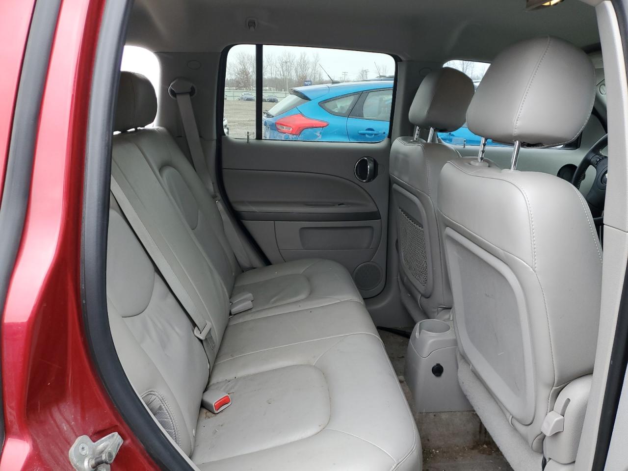 2010 Chevrolet HHR - Image 10