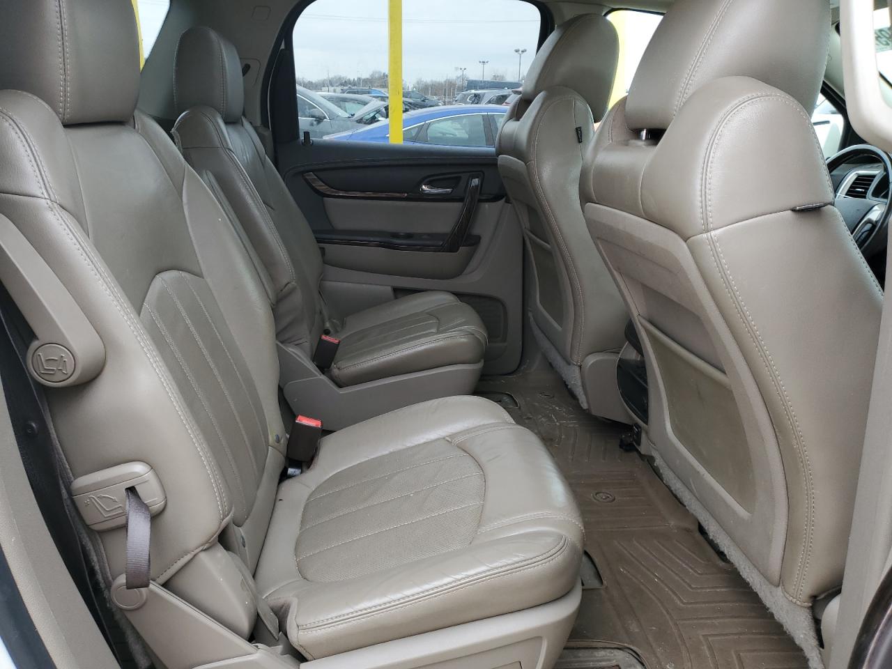 2014 GMC Acadia - Image 11