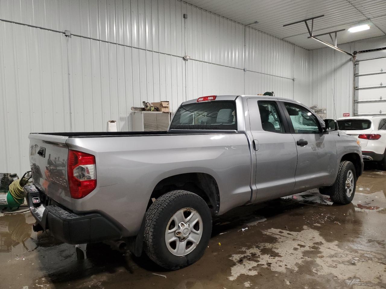 2014 Toyota Tundra - Image 3