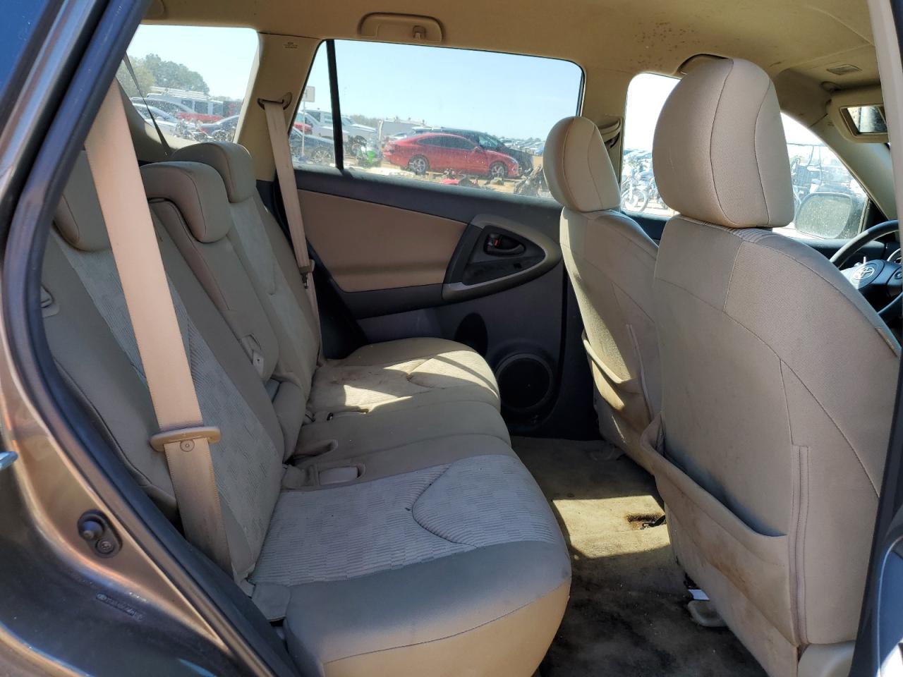 2010 Toyota RAV 4 - Image 11