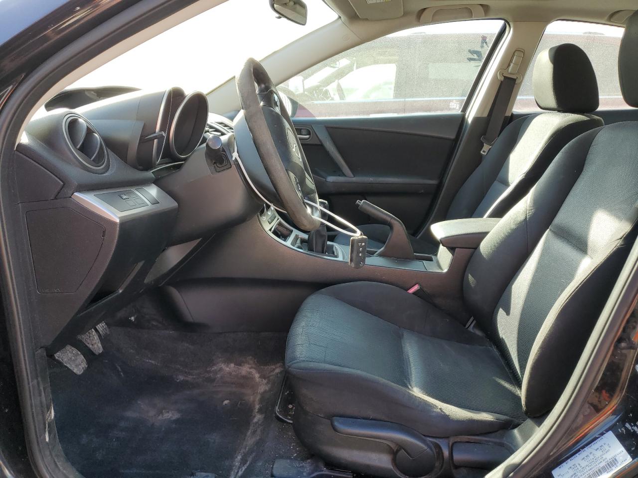 2011 Mazda 3 - Image 7