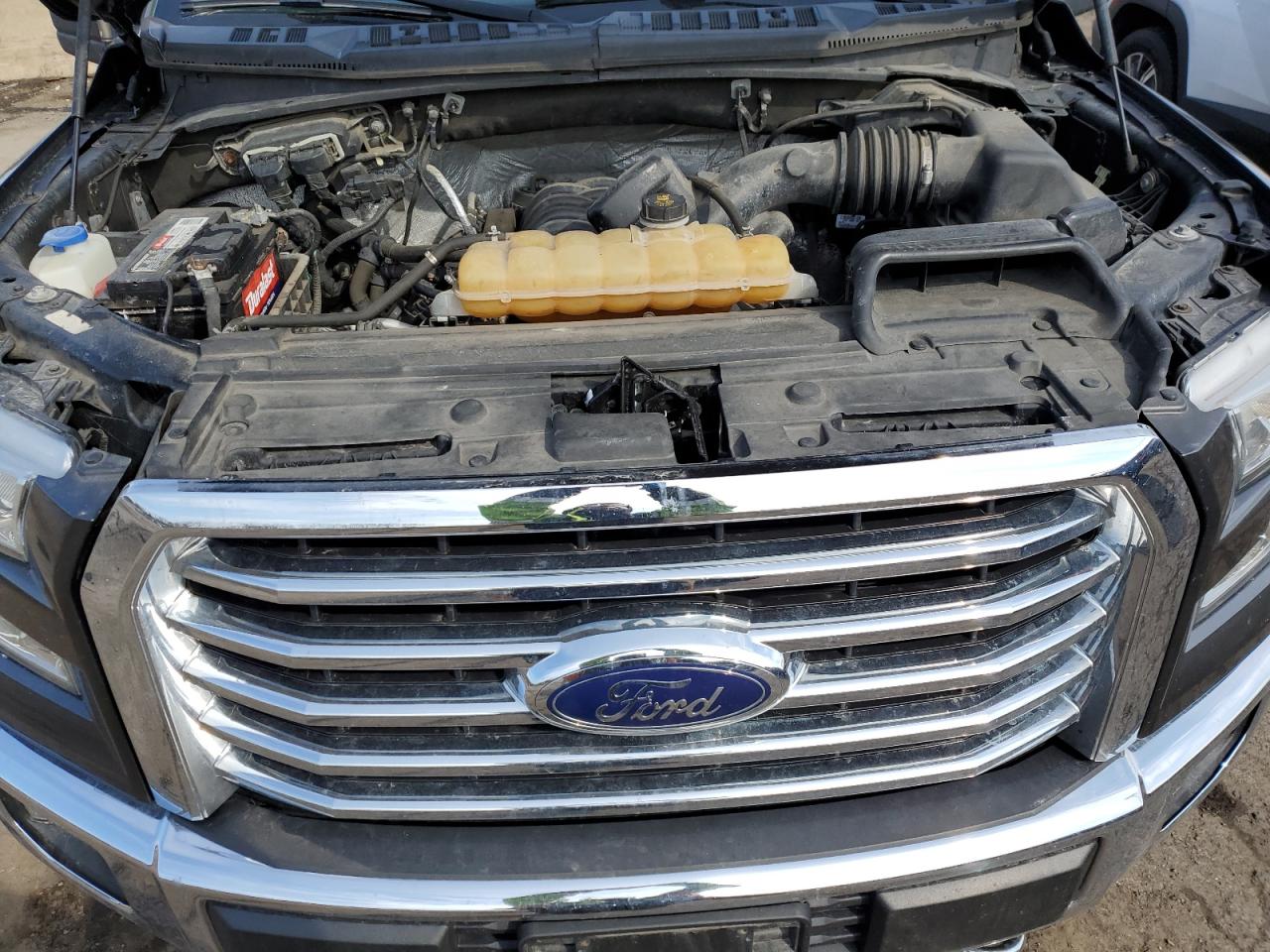 2015 Ford F-150 - Image 11