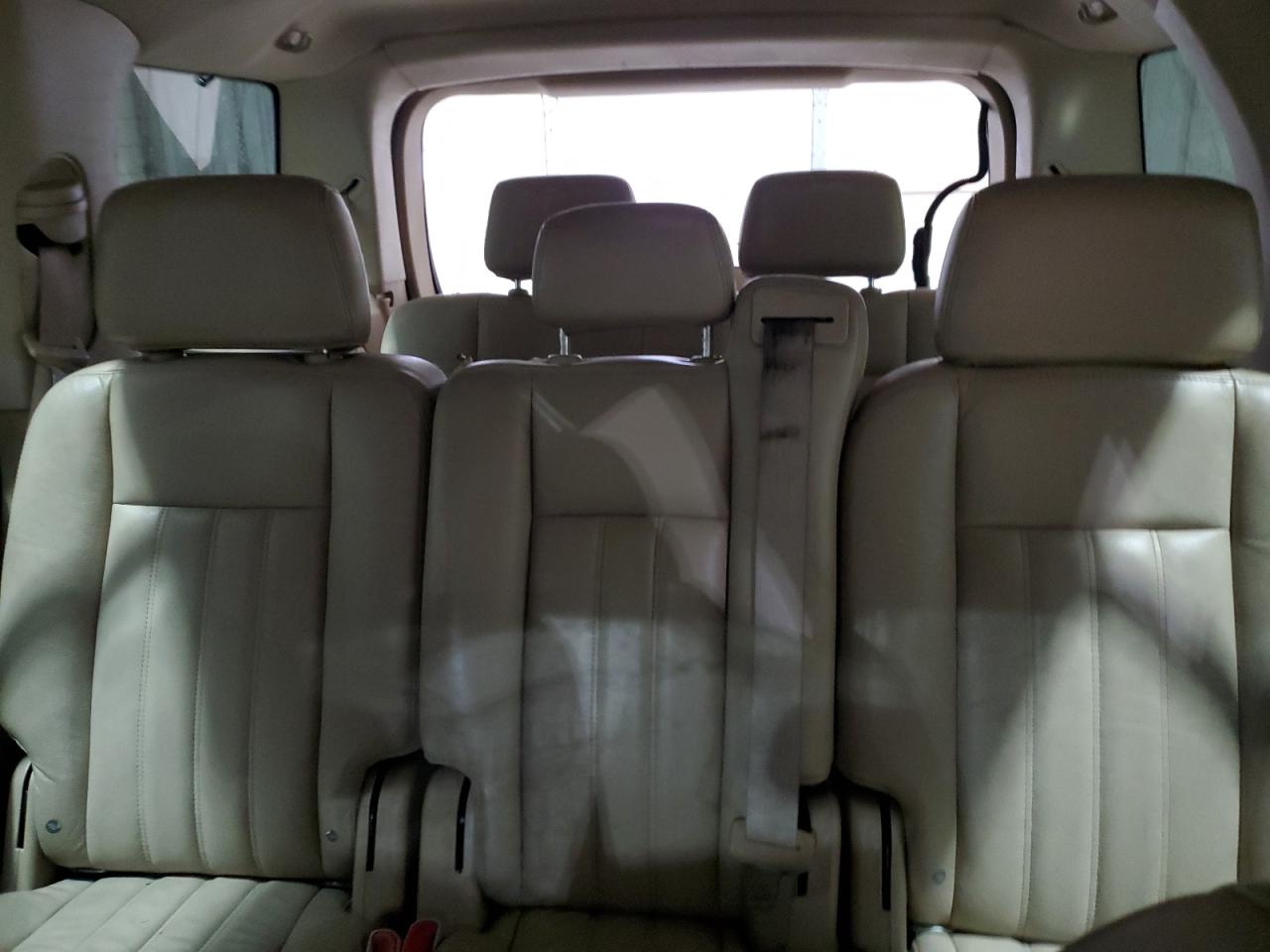 2005 Lincoln Aviator - Image 10