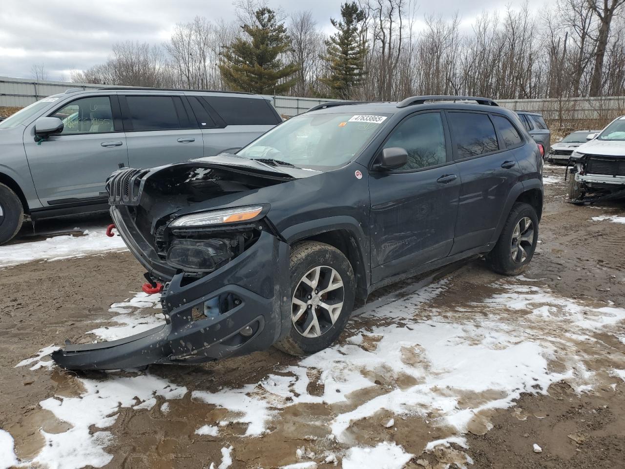 2017 Jeep Cherokee Trailhawk for Sale in Davison, MI - Front End