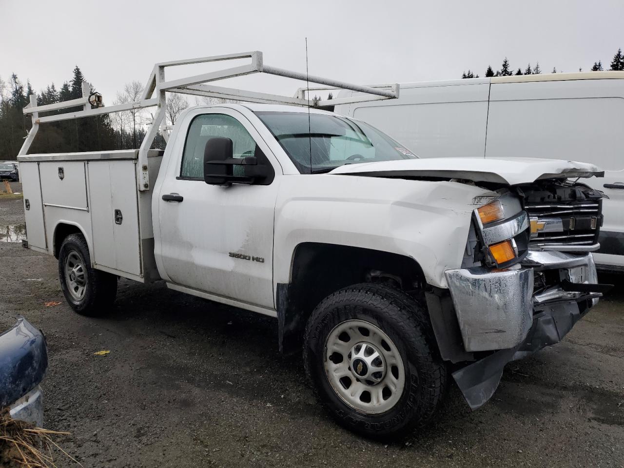2016 Chevrolet Silverado - Image 4