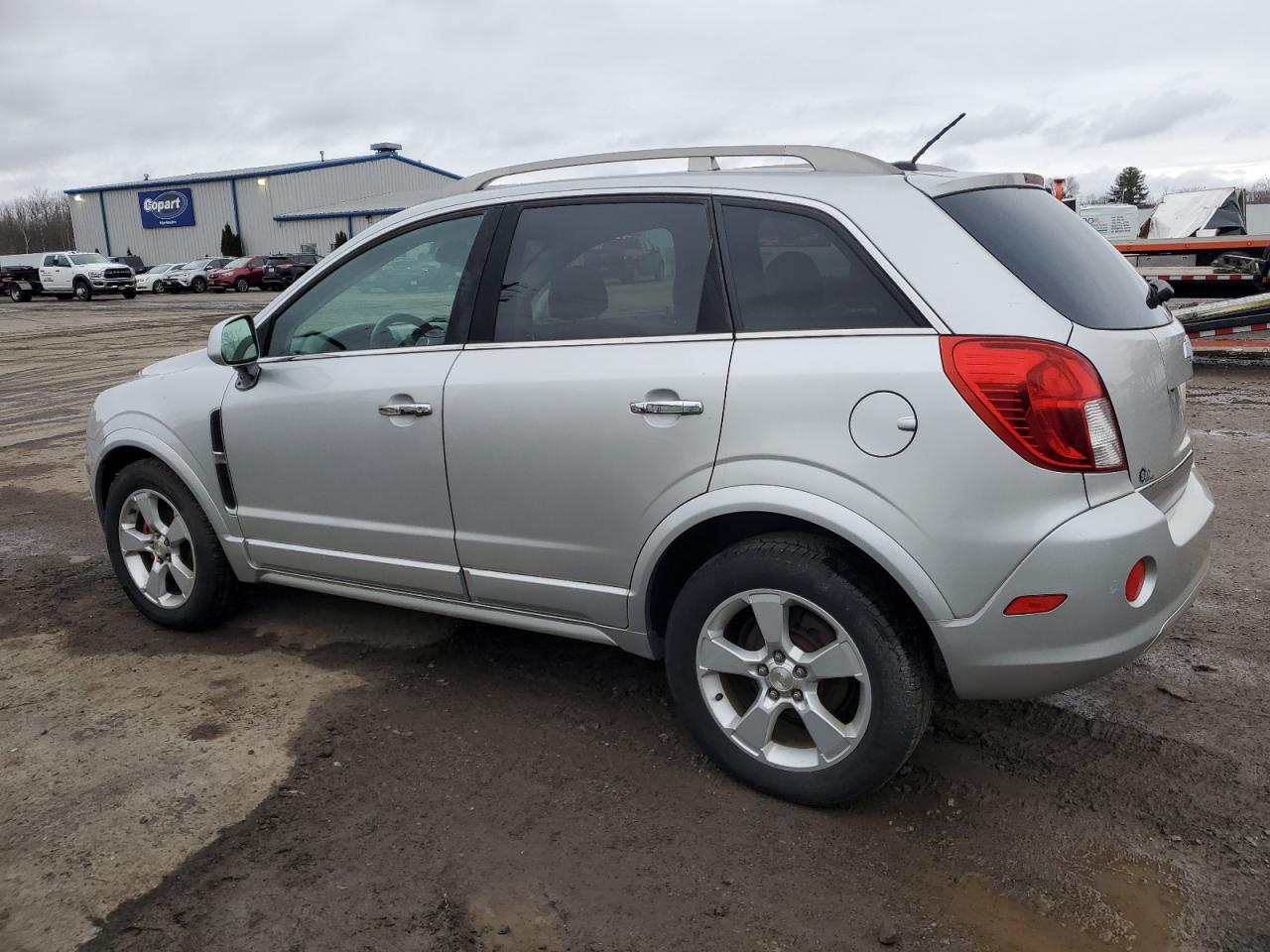 2014 Chevrolet Captiva - Image 2