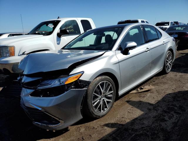 TOYOTA CAMRY XLE 2024