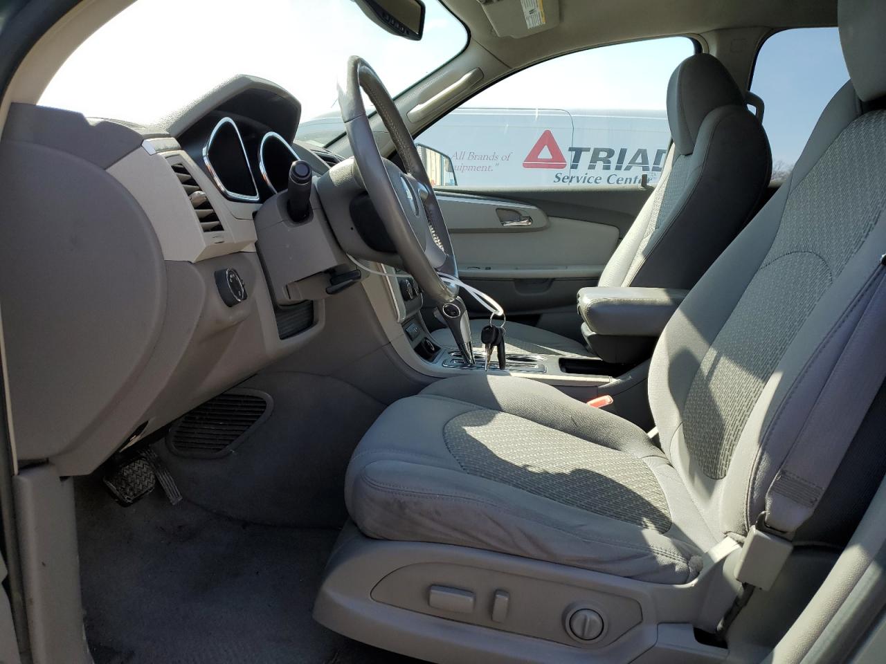 2009 Chevrolet Traverse - Image 7