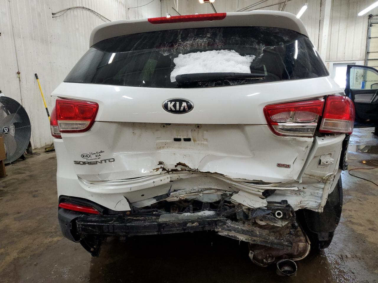 2016 Kia Sorento - Image 6