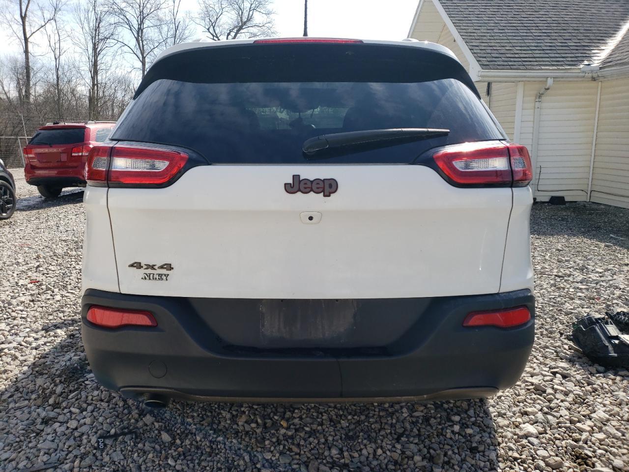 2017 Jeep Grand Cherokee - Image 6