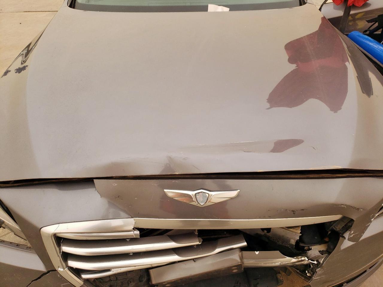 2015 Hyundai Genesis - Image 13