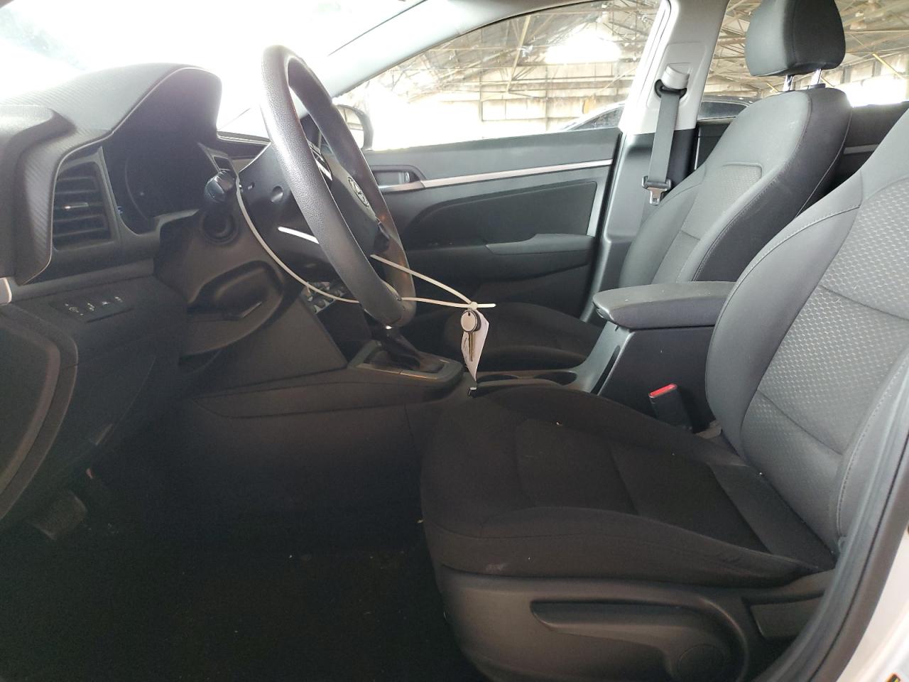 2020 Hyundai Elantra - Image 7