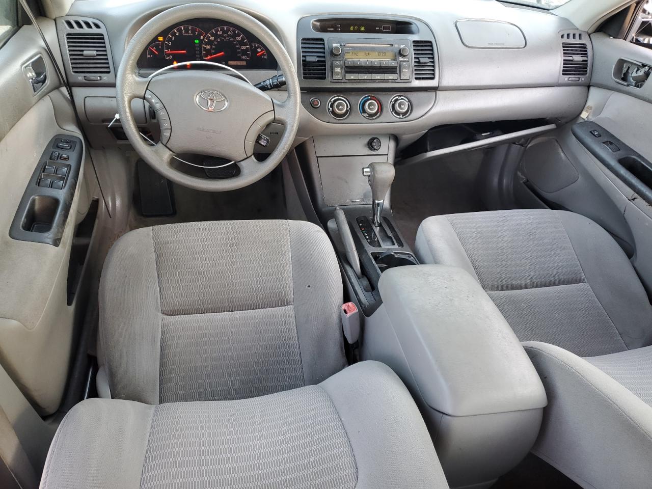 2005 Toyota Camry - Image 8