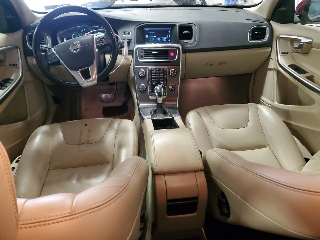 2015 Volvo S60 - Image 8