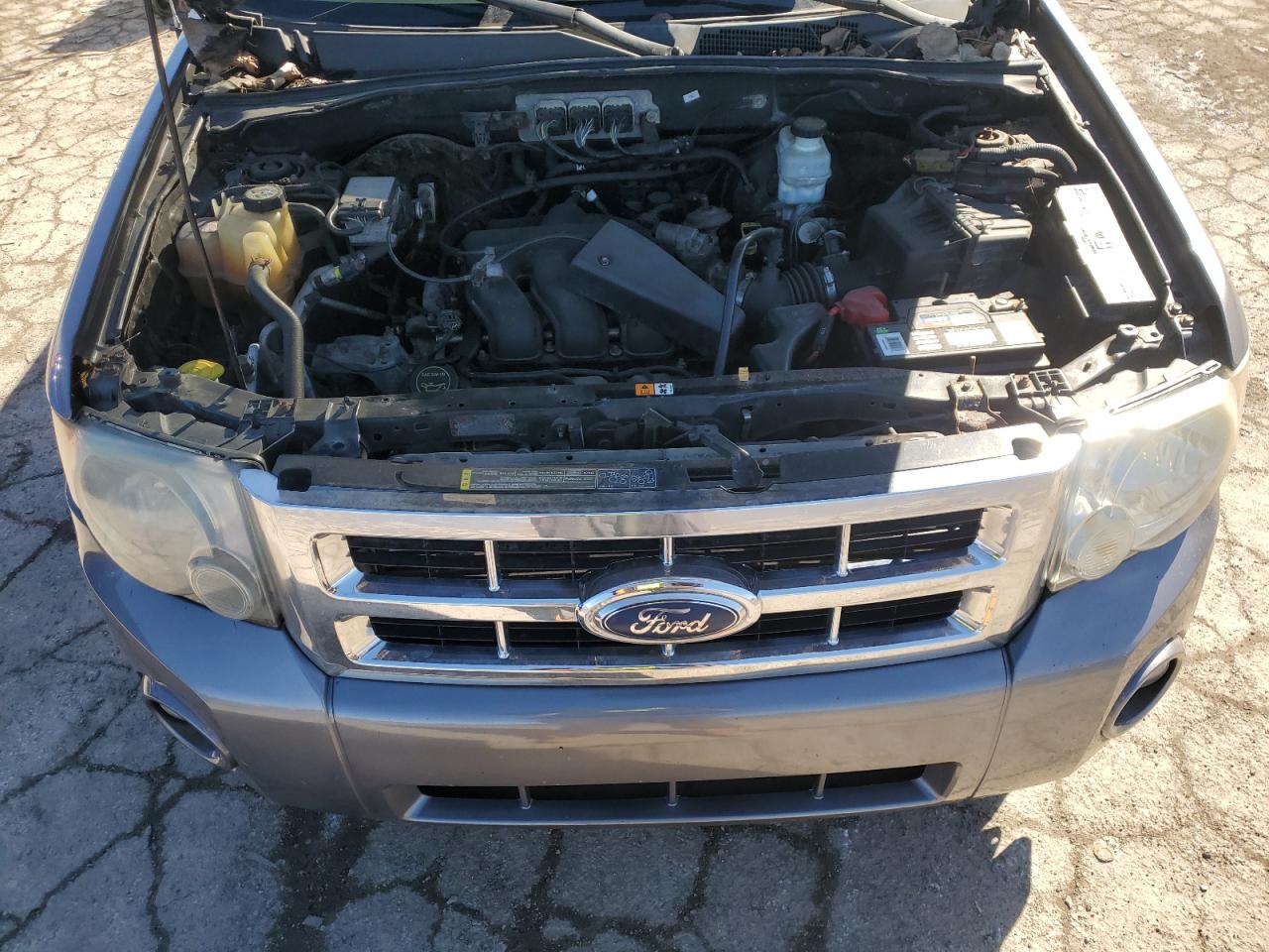 2008 Ford Escape - Image 13