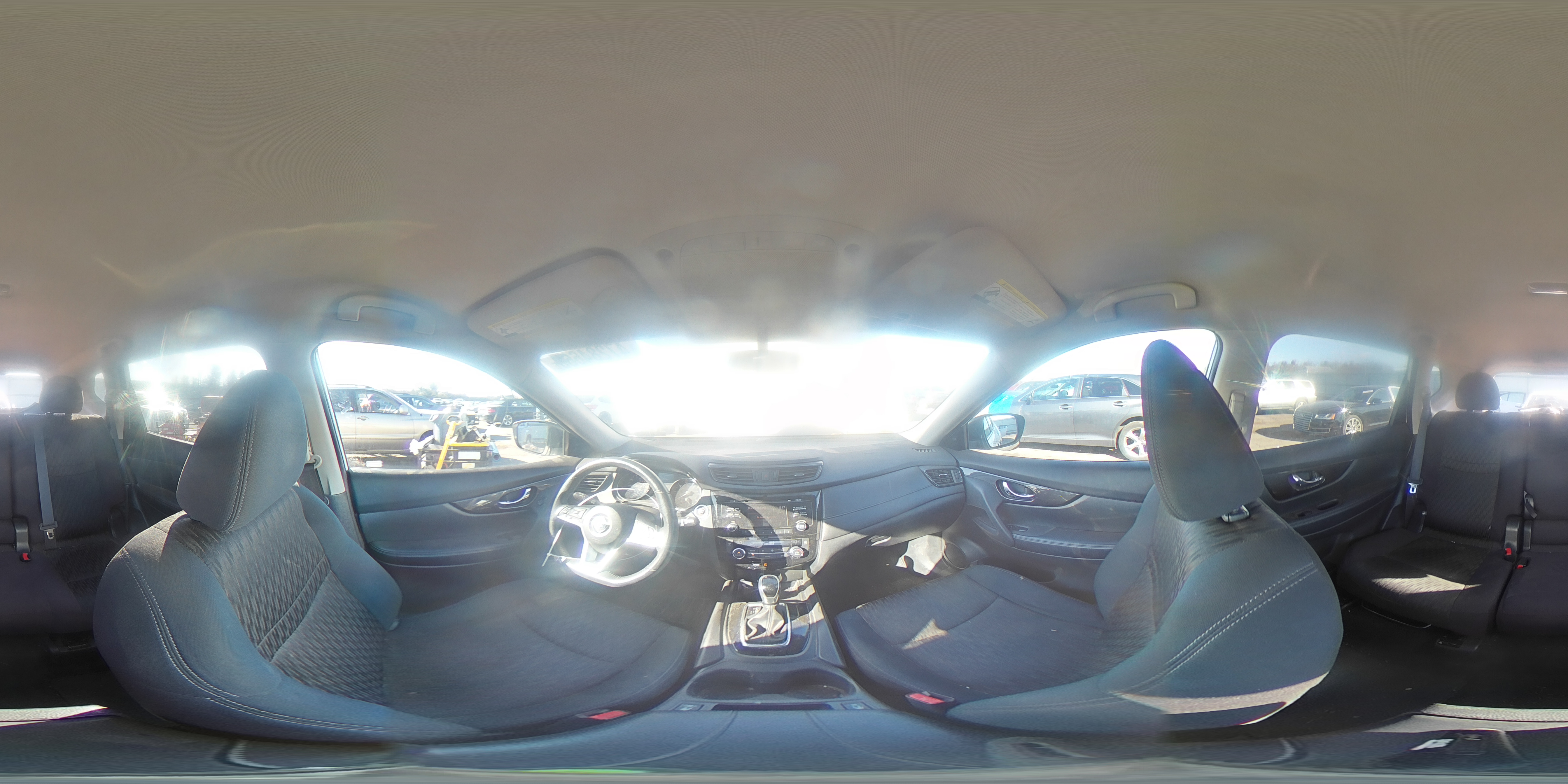 2017 Nissan Rogue - Image 14