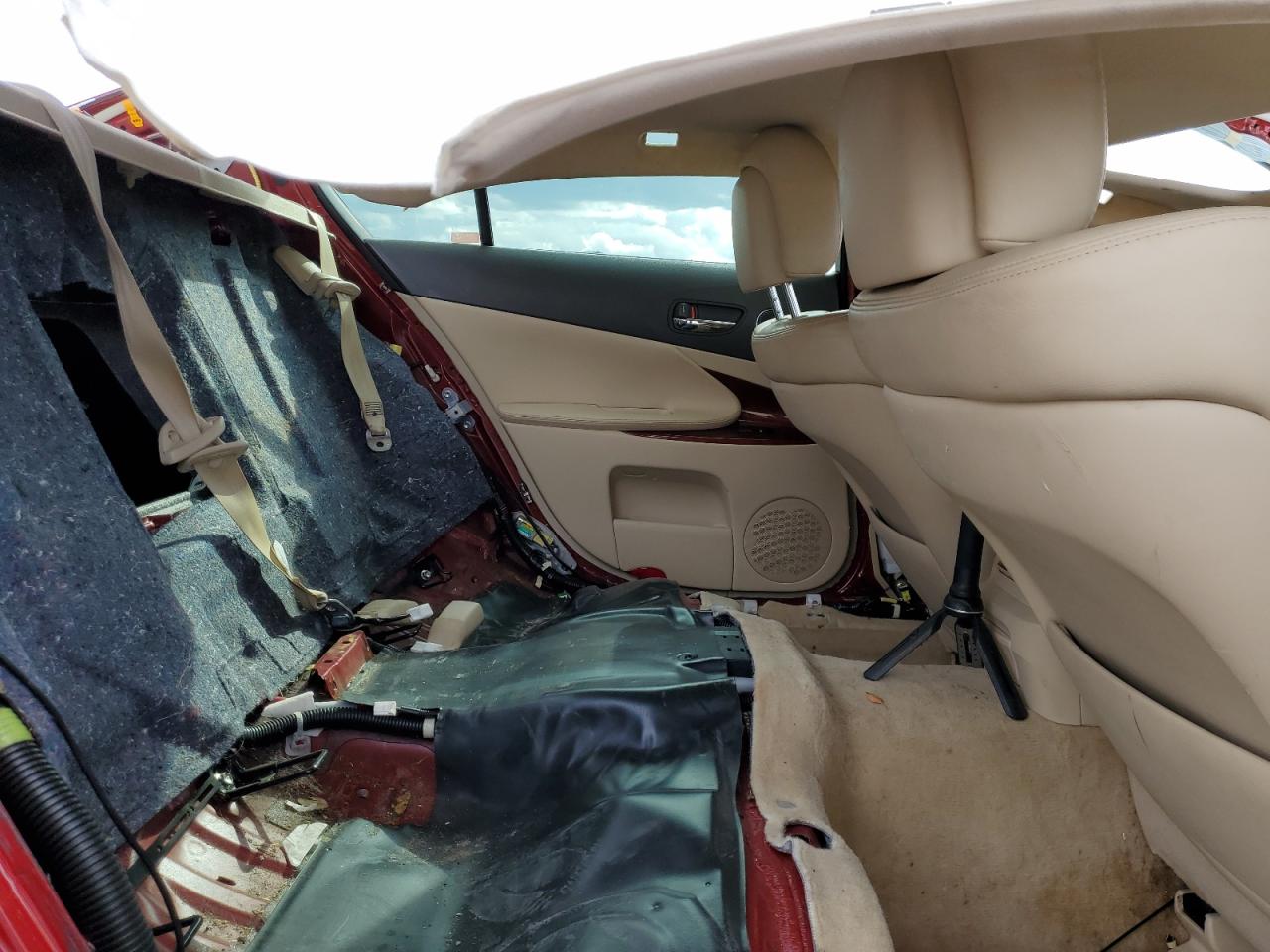 2011 Lexus GS - Image 10
