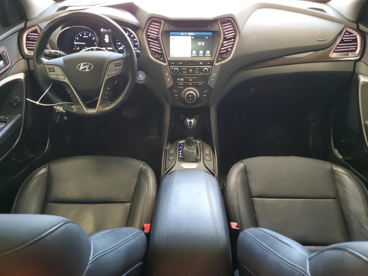 2017 Hyundai Santa Fe - Image 8