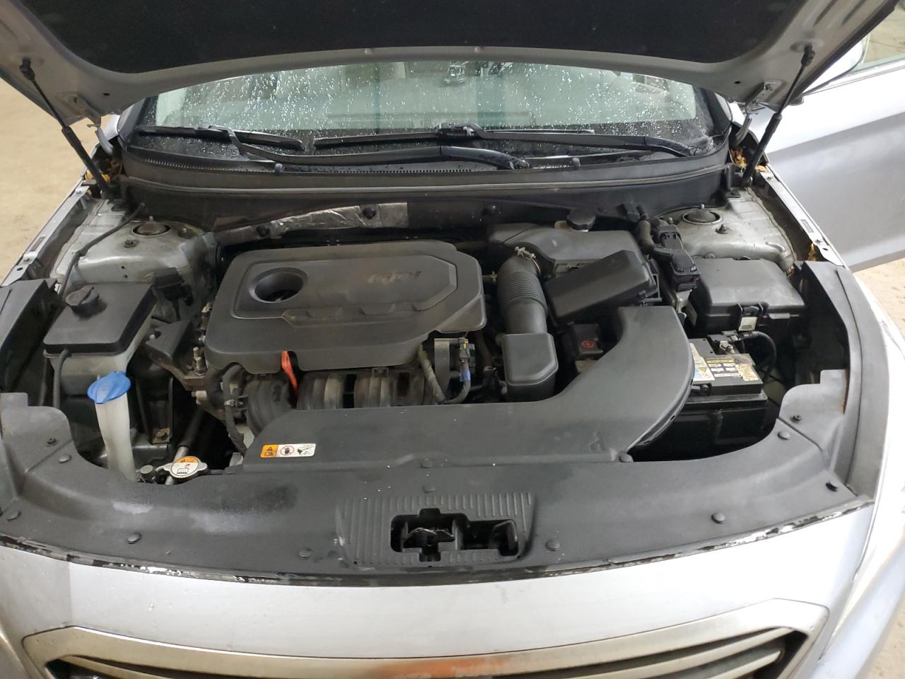 2017 Hyundai Sonata - Image 11