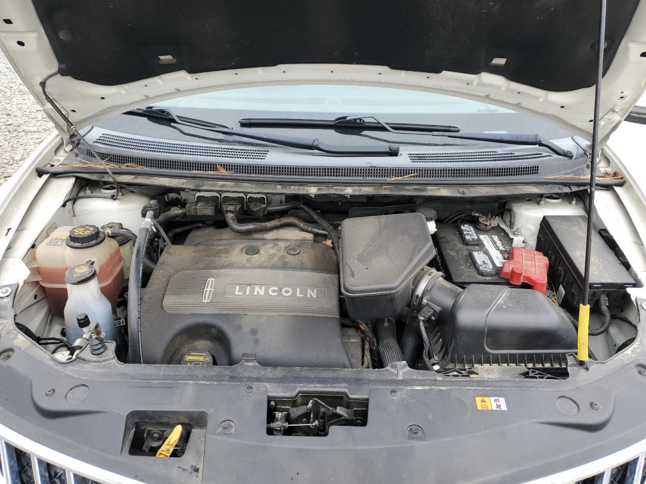 2012 Lincoln MKX - Image 12