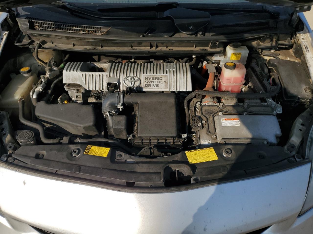 2012 Toyota Prius - Image 11