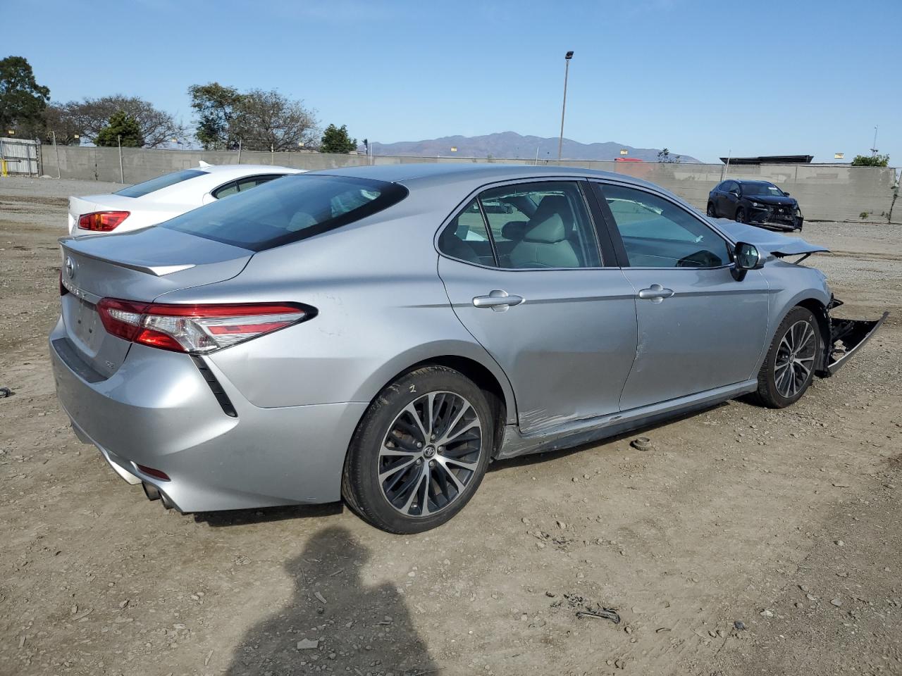 2018 Toyota Camry - Image 3