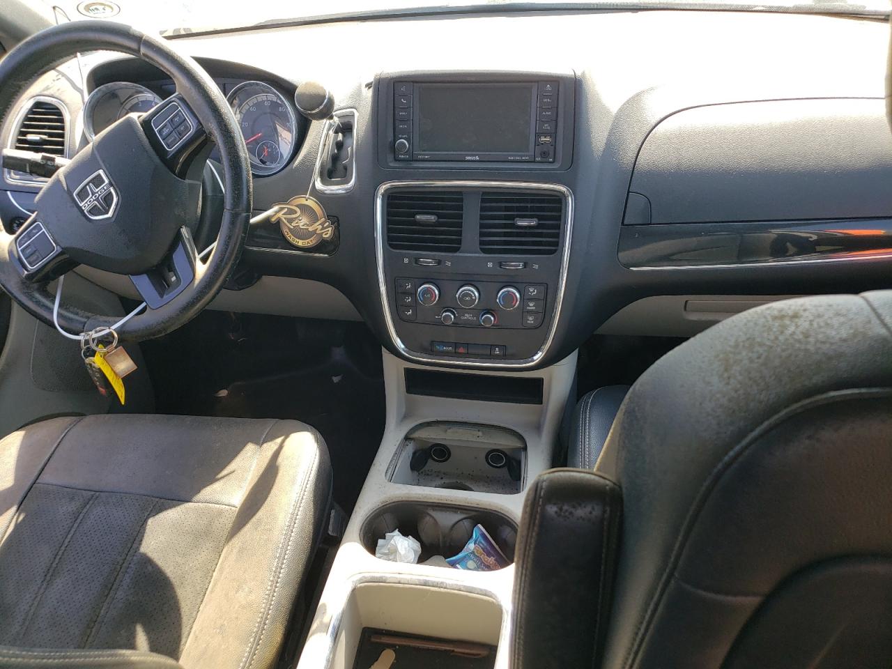 2019 Dodge Caravan - Image 8