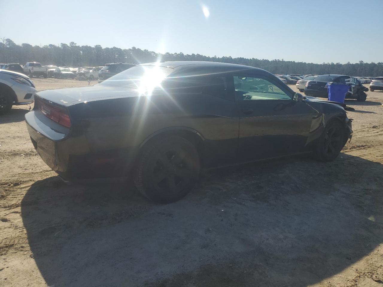 2011 Dodge Challenger - Image 3