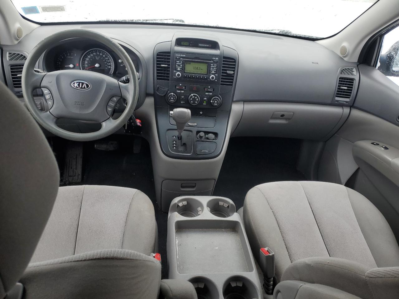 2012 Kia Sedona - Image 8