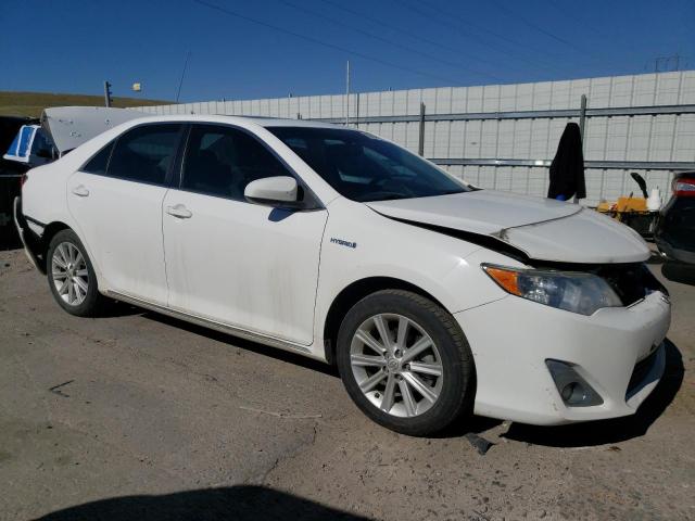  TOYOTA CAMRY 2014 Biały