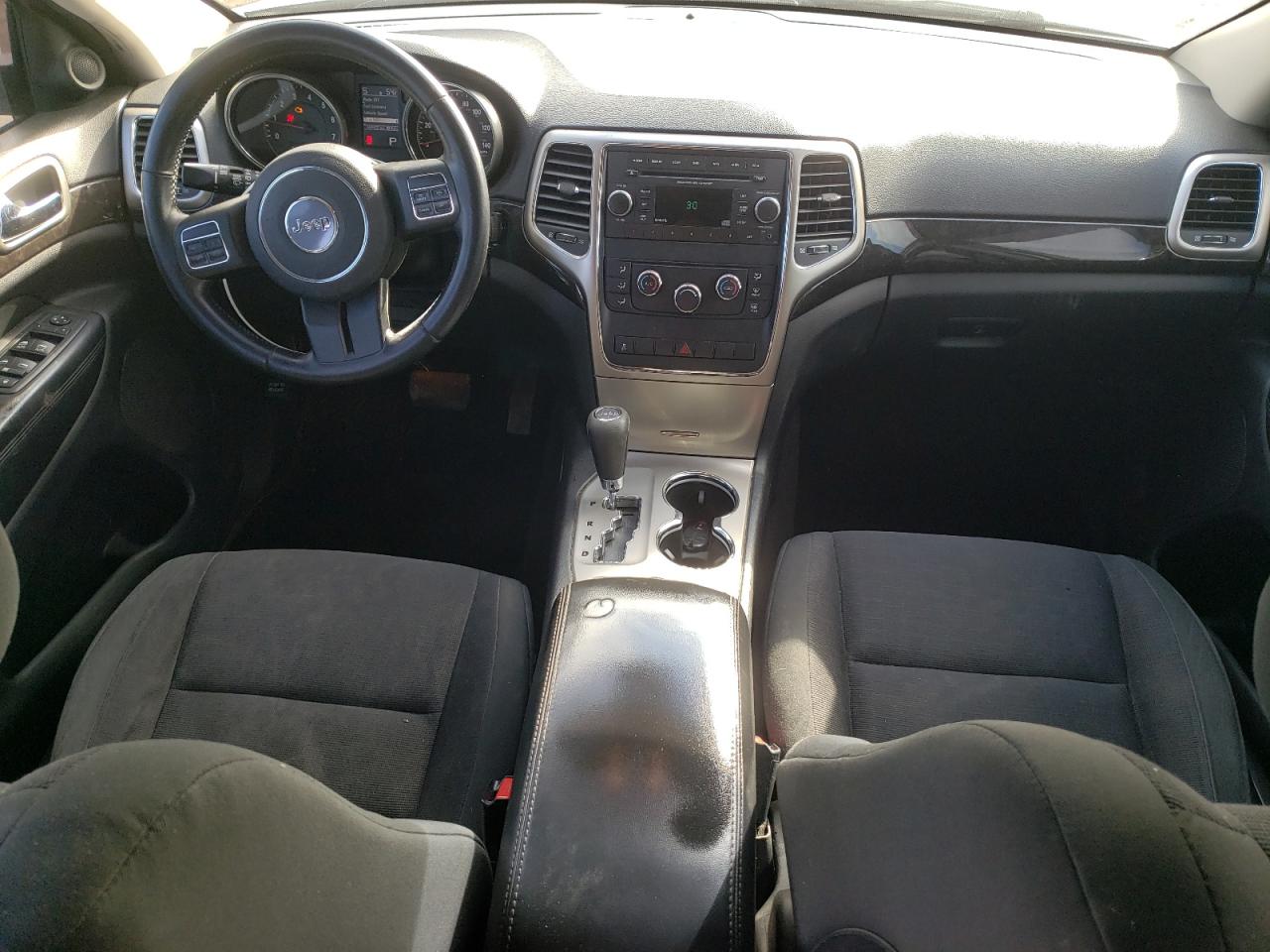 2013 Jeep Grand Cherokee - Image 8