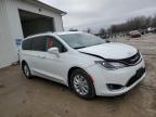 2019 Chrysler Pacifica Touring L na sprzedaż w Des Moines, IA - Front End