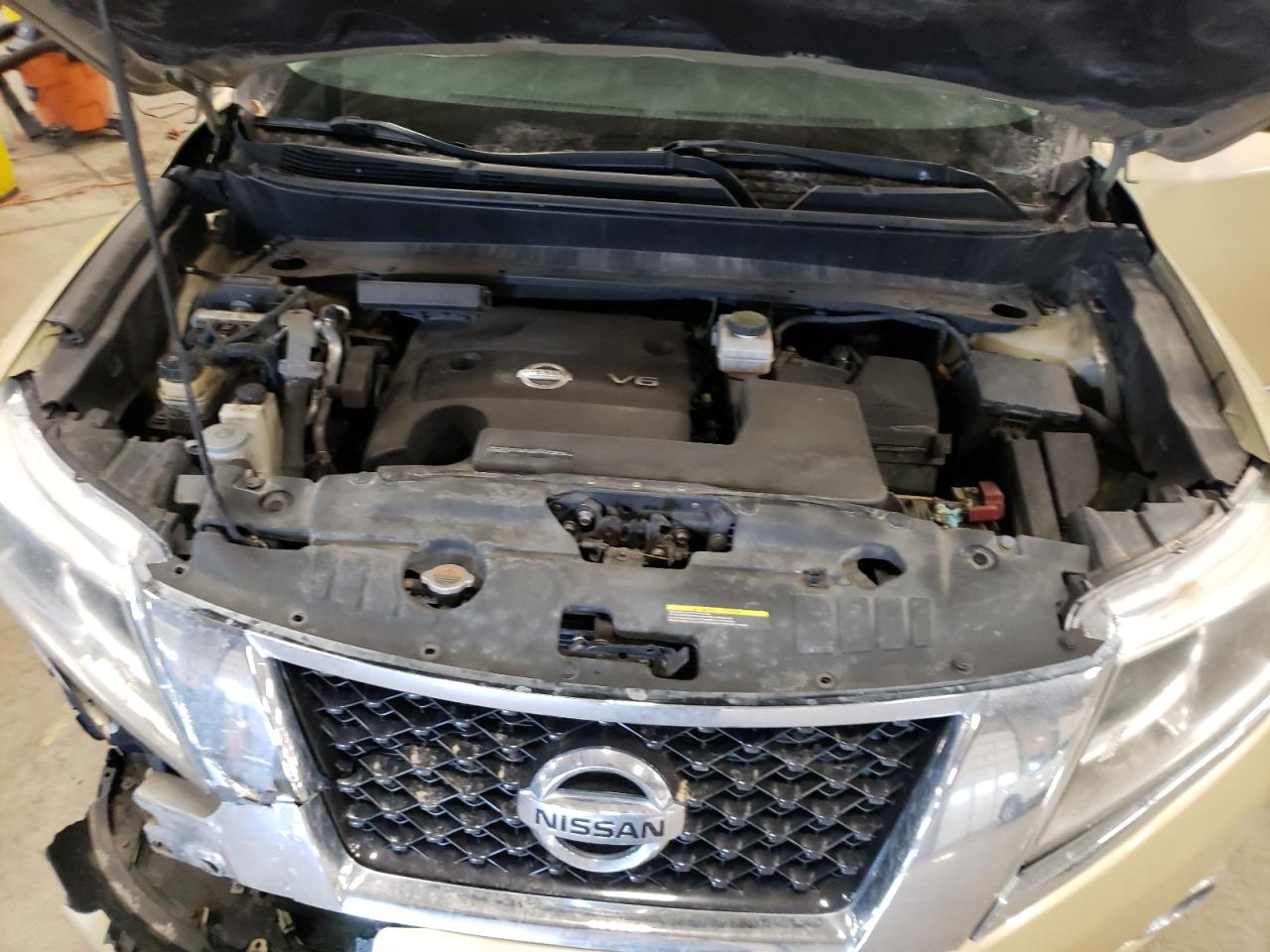 2013 Nissan Pathfinder - Image 12