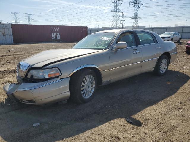2004 Lincoln Town Car Executive