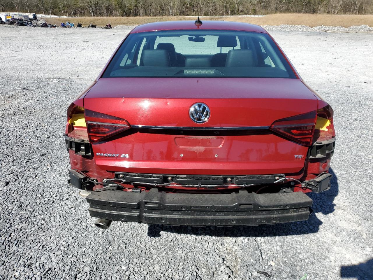 2017 Volkswagen Passat - Image 6