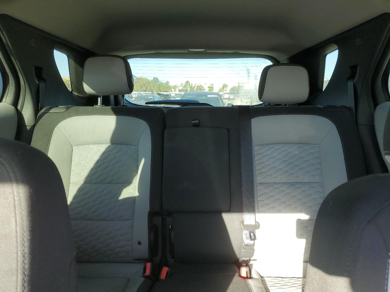 2GNAXHEV1J6239589 CHEVROLET EQUINOX 2018