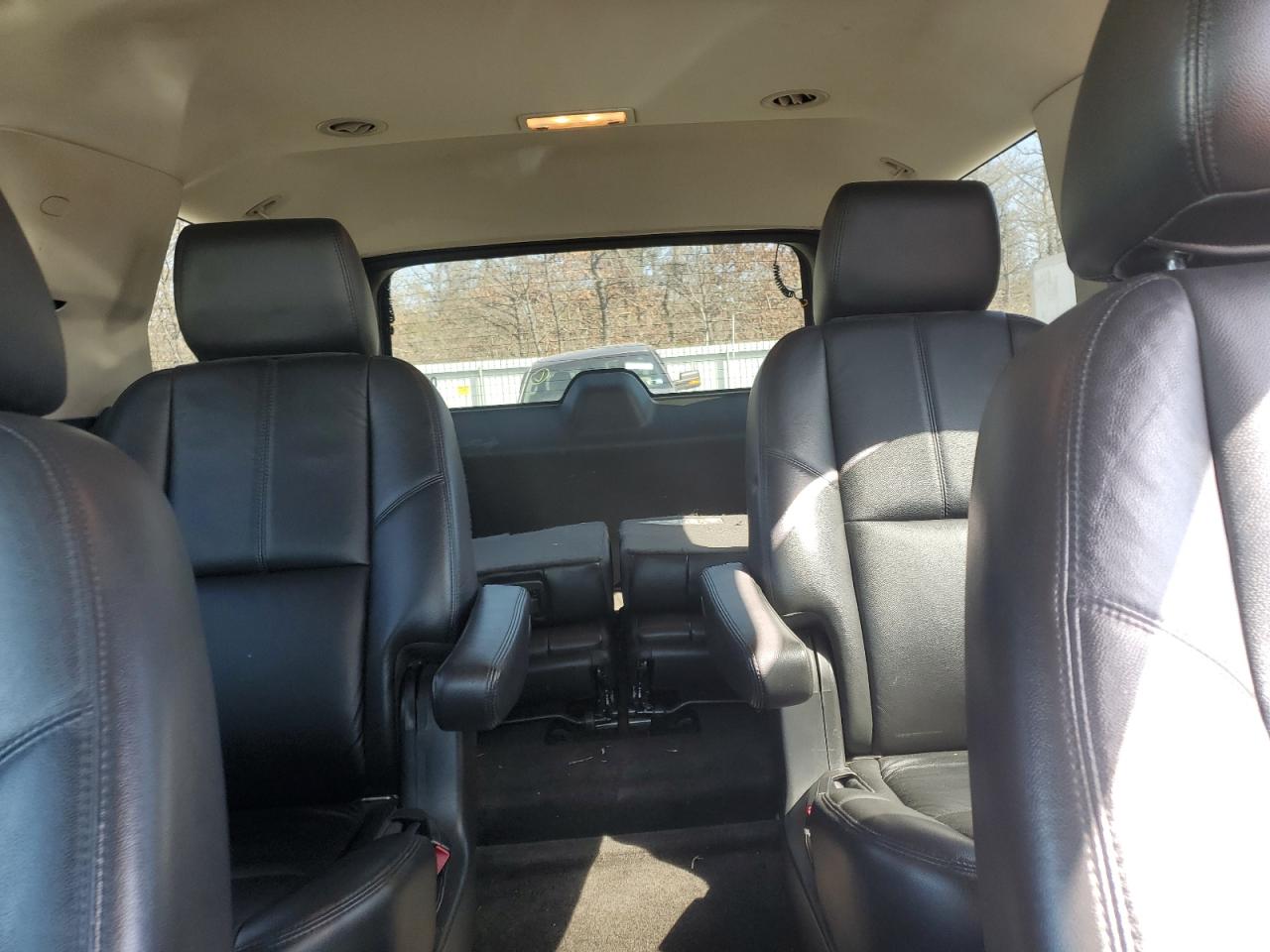 2012 Chevrolet Tahoe - Image 10