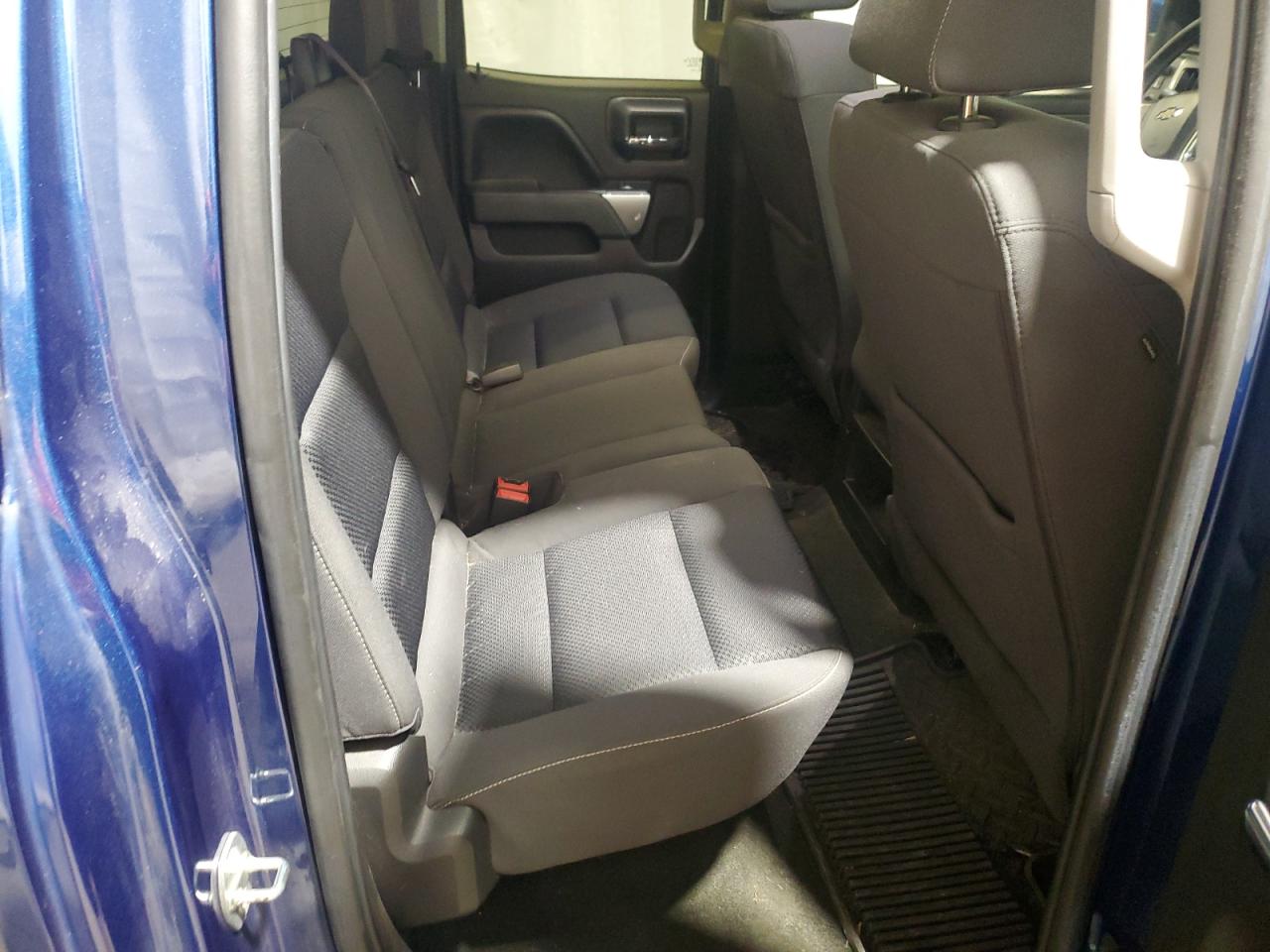 2017 Chevrolet Silverado - Image 10