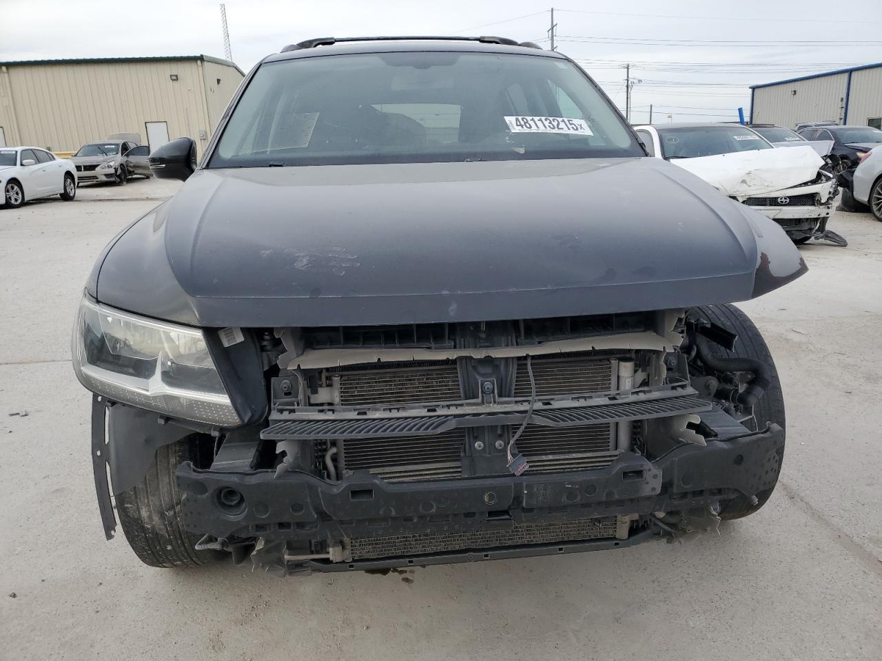2018 Volkswagen Tiguan - Image 5