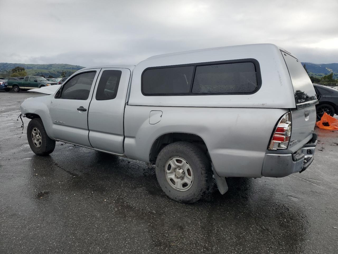 2005 Toyota Tacoma - Image 2