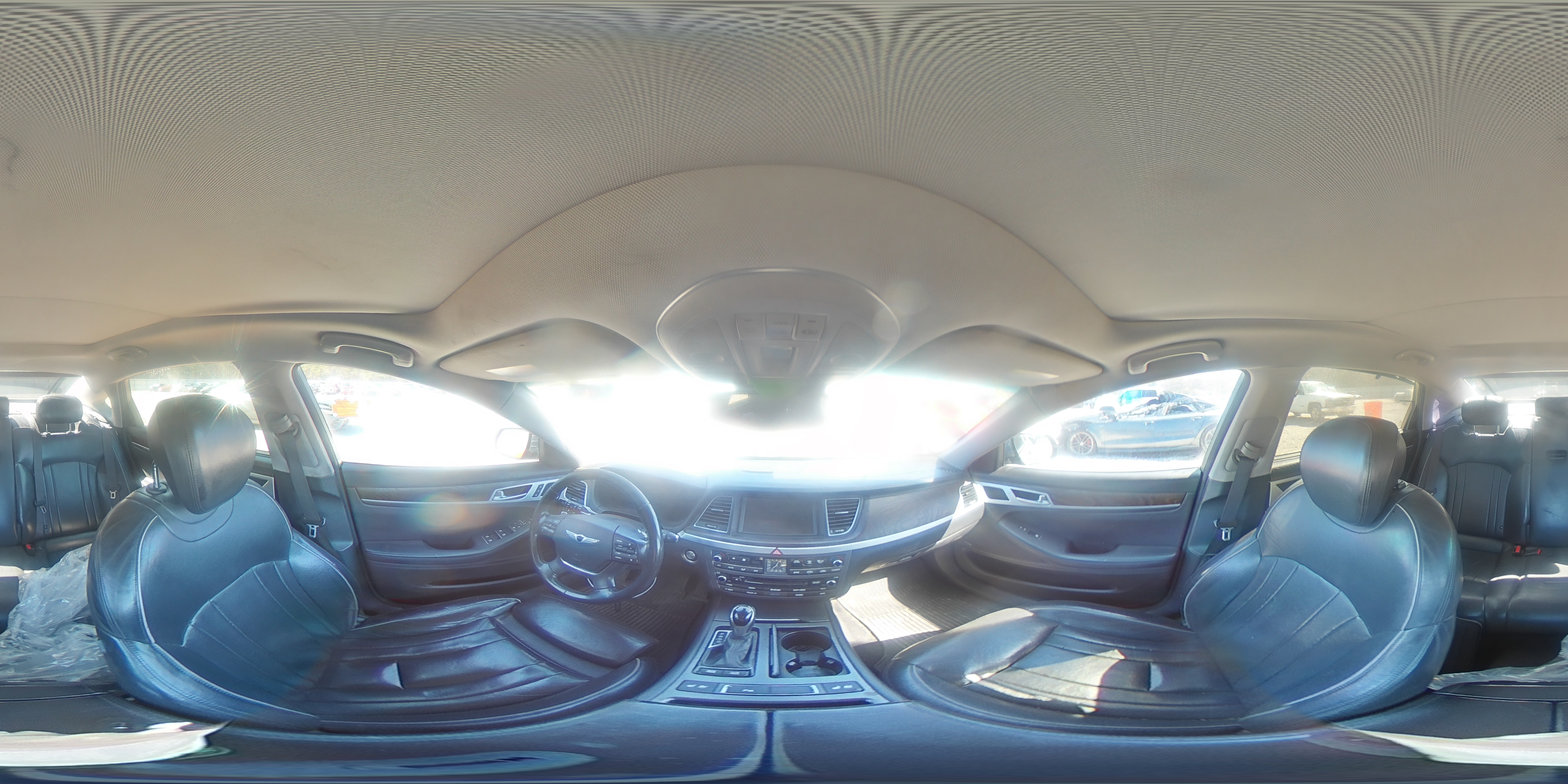 2015 Hyundai Genesis - Image 13