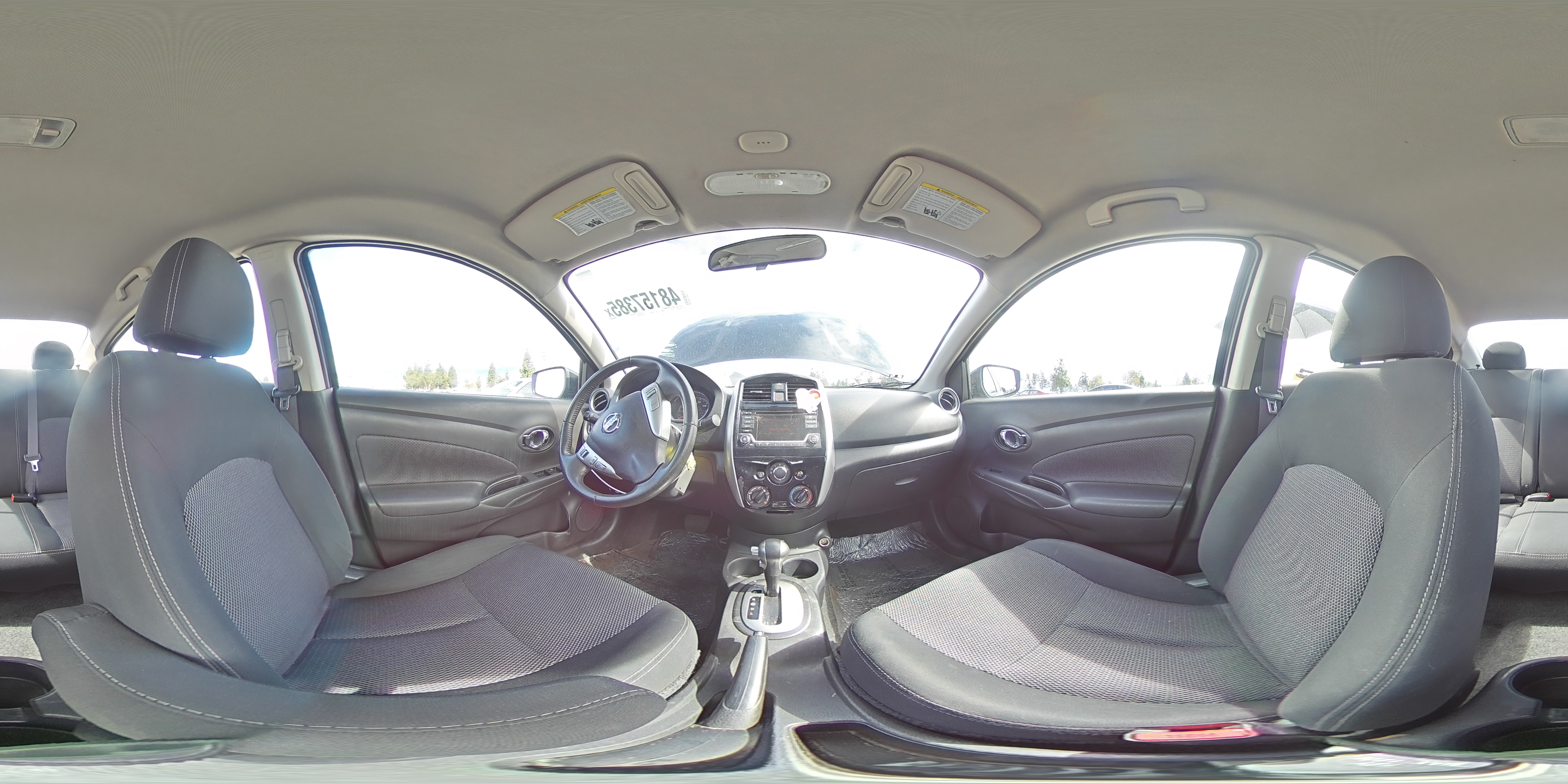 2018 Nissan Versa - Image 13