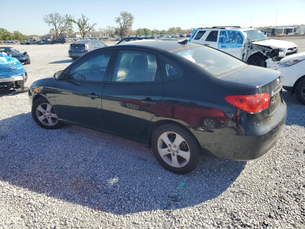 2010 Hyundai Elantra - Image 2