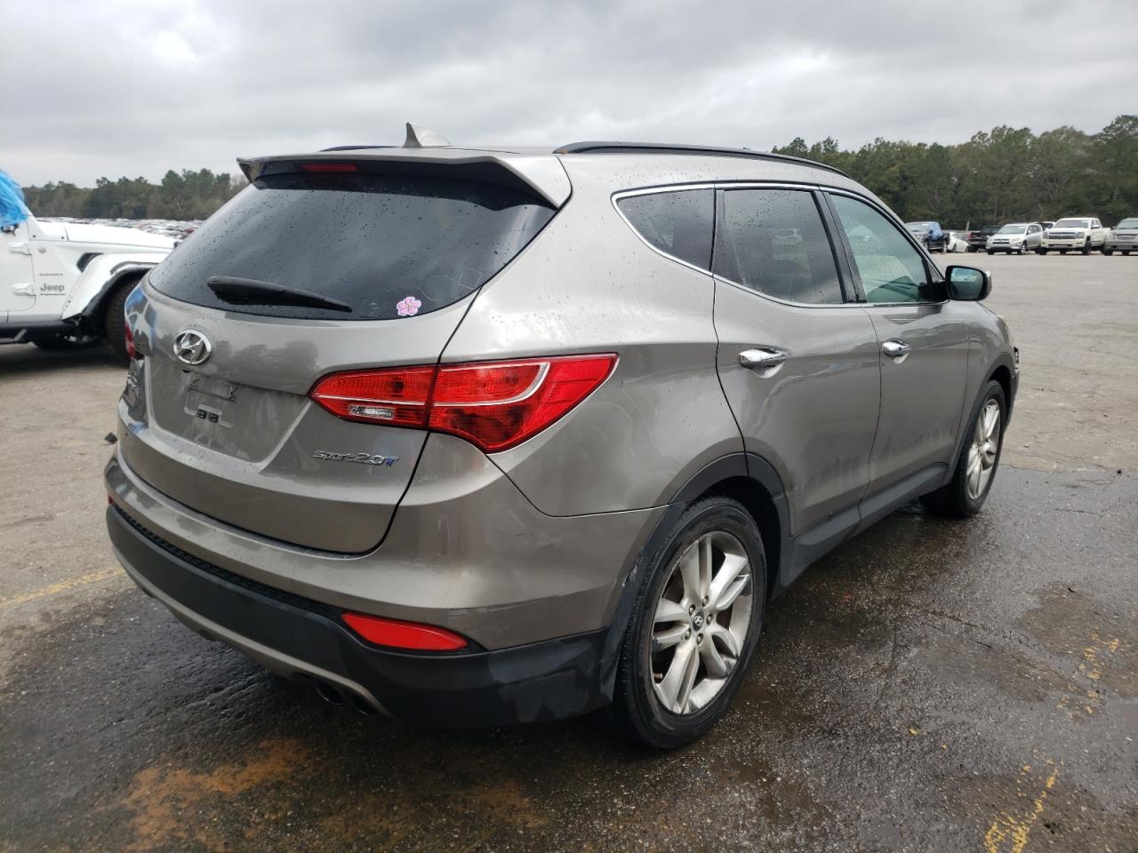 2013 Hyundai Santa Fe - Image 3